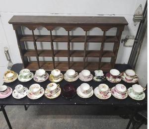 English China Tea Cup & Saucer Collection With 18 Place Display Shelf 37x21