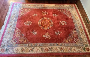 lot 2 image: Large Area Rug
