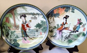 lot 18 image: The Twelve Beauties of Jinling Decorative Chinese Plate Set