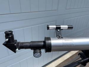 lot 243 image: Vivatar Telescope on Tripod