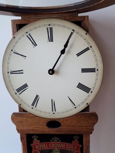 lot 213 image: Royal Crown Cola Wall Clock