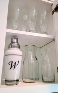 lot 211 image: Glassware and More