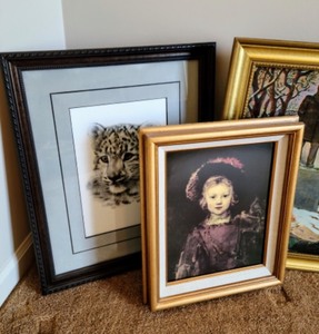 lot 219 image: Variety of Small Framed Prints