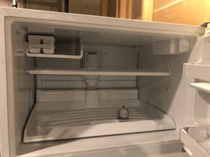 lot 150 image: Whirlpool 21.6 Cubic Ft Refrigerator