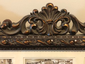 lot 162 image: Family Photo Gallery Frames