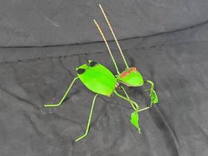 New Handmade Recycled Metal Garden Art Preying Mantis