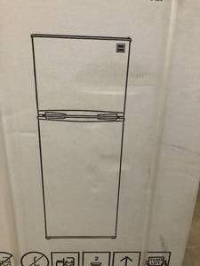 lot 18 image: 7.5 cu. ft. Refrigerator with Top Freezer in Stainless Look by RCA- open box not used -see pictures