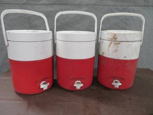 lot 26 image: 3 COLEMAN WATER COOLERS.