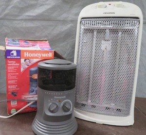 lot 29 image: PELONIS HEATER AND A HONEYWELL TERMO-VENTILADOR