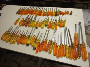 ASSRTD. SCREWDRIVERS, ALL SIZES AND STYLES, 78-PIECES TOTAL