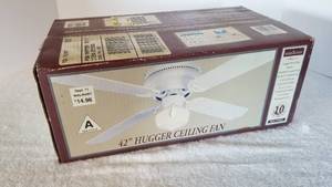 HomeTrends 42 Inch Hugger Ceiling Fan with Light in White
