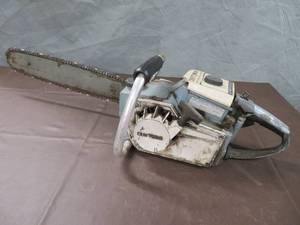 lot 59 image: VINTAGE CRAFTSMAN CHAINSAW