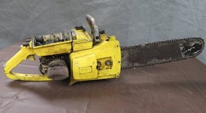 lot 60 image: VINTAGE McCULLOCH CHAINSAW