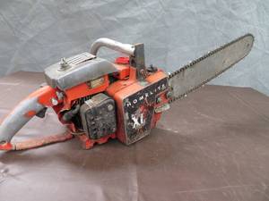 lot 61 image: VINTAGE HOMELITE SUPER XL AUTOMATIC CHAINSAW