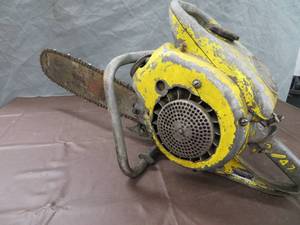 lot 63 image: VINTAGE 47 McCULLOCH CHAINSAW