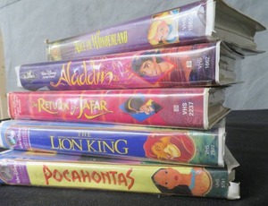 lot 87 image: 5 VHS DISNEY MOVIES