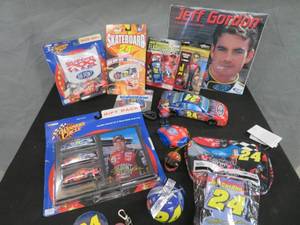 lot 100 image: NASCAR COLLECTIBLES