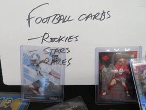 lot 66 image: FOOT BALL CARDS