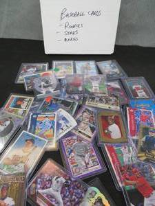 lot 67 image: BASEBALL CARDS