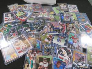 lot 69 image: FOOTBALL CARDS