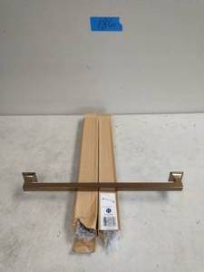 lot 186 image: 2 HICKORY HARDWARE Studio Collection 18 in. Center-to-Center Veneti Bronze Appliance Pull