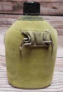lot 50 image: Canteen in Canvas Bag
