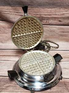 lot 78 image: Antique Electric Waffle Maker, Pancake Griddle
