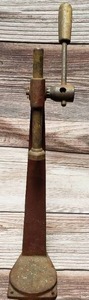 lot 88 image: Vintage Geared Bottle Cappers