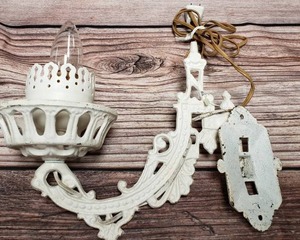 lot 94 image: Antiques