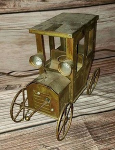 lot 105 image: Antique Music Car Box, American Heriloom