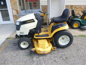 Cub Cadet 1054 Riding Lawn Mower