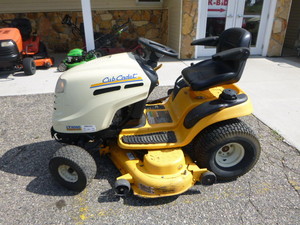 Cub Cadet LT1050 Riding Lawn Mower