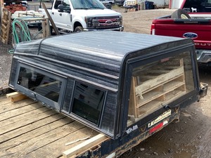 lot 9 image: Short-Bed Truck Topper