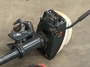 lot 12 image: Johnson 4HP Outboard Motor