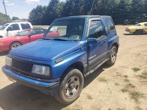 1994 GEO METRO TRACKER LSI Sport Utility Convertible