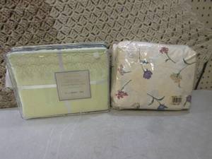 lot 14 image: (BS) 2 Full Size Sheet Sets...