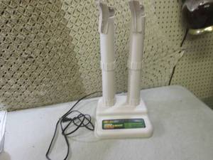 lot 60 image: (EC1) Thermal Shoe & Boot Dryer...