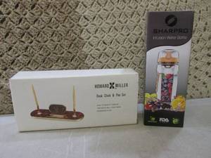 lot 70 image: (F-0) Desk Clock & Pen Set and Infu...