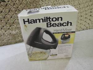 lot 83 image: (BS) Hamilton Beach Hand Mixer...