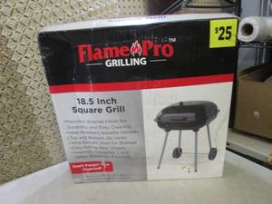 lot 90 image: (EW3) Flame Pro 18.5 Inch Square Gr...