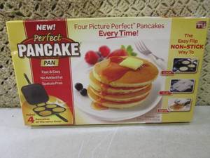 lot 105 image: (D-3) Perfect Pancake Pan...