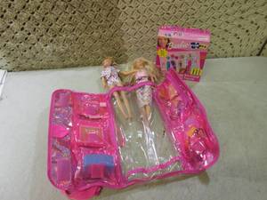 lot 167 image: (BS) 2 Barbie Dolls in Case with Ac...