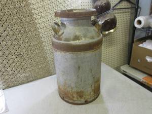 lot 179 image: (RMDR) Vintage Metal Milk Can with ...