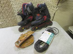 lot 191 image: (EW6) Kids Rawlings Baseball Glove ...