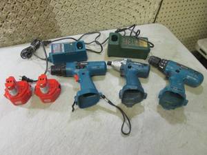 lot 199 image: (F-1) Makita 12V Drills Impact Char...
