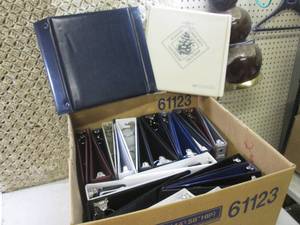 lot 201 image: (RM1) Lot of 26 Assorted Size and C...