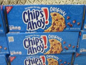 lot 254 image: (B-2) 12 Boxes of Chips Ahoy Origin...