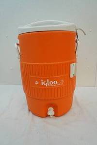 Igloo cooler