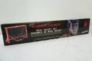 Mini hockey set
