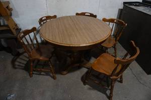 dining room table,chairs,leaves